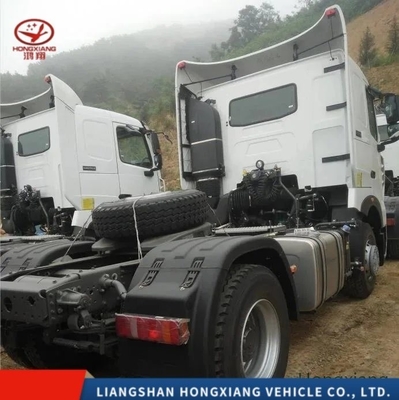 Sinotruk HOWO 450HP 6X4 Trailer Head Tractor Truck με χειροκίνητο παράθυρο στη Νότια Αφρική