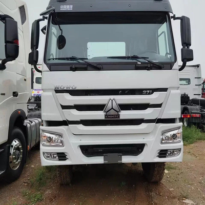 8.2 τόνους μέγιστη ροπή Sinotruk HOWO 10 τροχούς 371HP ελκυστήρας φορτηγό ρυμουλκούμενο κεφάλι