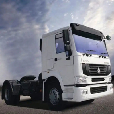 Sinotruck HOWO Τρακτικό κεφάλι Τροχαίο κινητήρα χωρητικότητα&gt; 8L για την απόδοση βαρέων φορτηγών