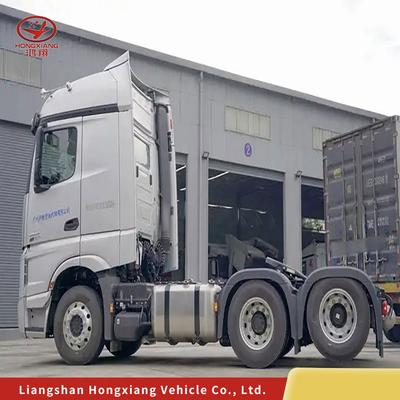Προσαρμόσιμη Dongfeng Tianlong Τρακτέρ Τροχαίο ρυμουλκούμενο κεφαλή Ντίζελ καύσιμο Εγχειρίδιο / αυτόματο