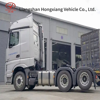 Πιστοποιημένο από το GCC 8,2 τόνων Shacman Tractor Head Truck για βαρύ φορτίο και μεταφορά