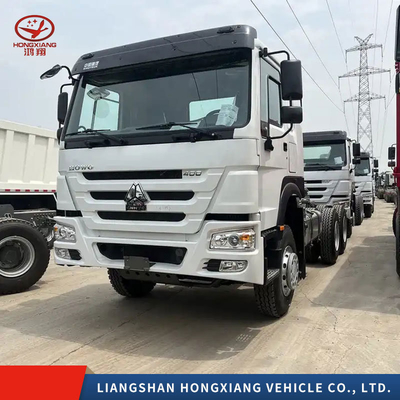 Τρακτικό φορτηγό με ρυμουλκούμενο Dongfeng με μέγιστη ροπή Nm 500-1000nm και χωρητικότητα κινητήρα&gt; 8L