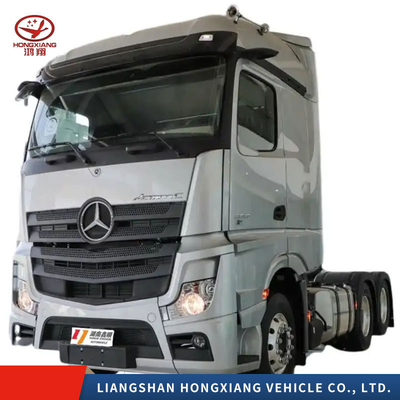 Σχεδιασμός ελαστικών χωρίς σωλήνα Sinotruck HOWO Τρακτικό τροχό κεφαλής Δικαίωμα κίνησης Τρακτικό φορτηγό