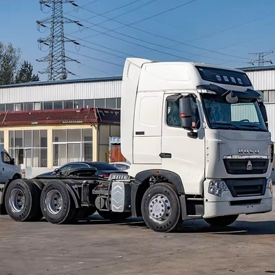 Προσαρμογή 8,2 τόνων Euro5euro6 HOWO T7 CNG τρακτέρ φορτηγά για τα κινεζικά εργοστάσια