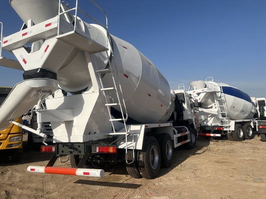 6x4 Drive Mode Αυτοφόρτωση Μικρατήρα σκυροδέματος με αντλία στα καλύτερα ελαστικά 12.00r22.5