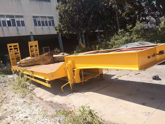 40ft 3 άξονας 60ton πολυάξονας χαμηλού επίπεδου ρυμουλκούμενου με υδραυλική ράμπα και προσαρμόσιμο