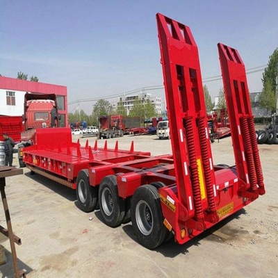 Βαρύ φορτίο 3 άξονες Low Bed Lowboy Flatbed Semi Trailer φορτηγό με υδραυλικό ανελκυστήρα και γουσόνακ